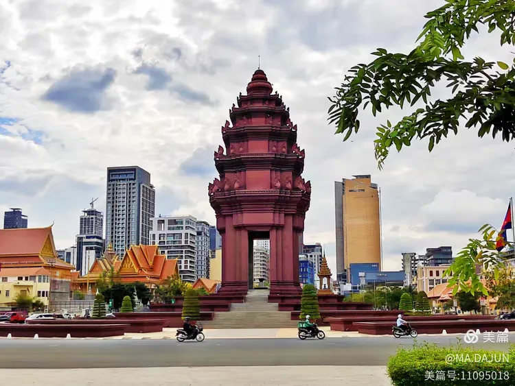 柬埔寨游记(6)金边独立广场